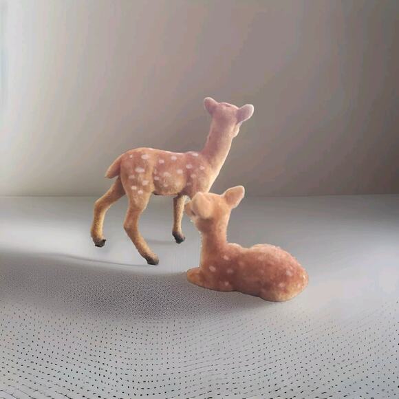 Vintage Flocked Felt Fawn Deer Laying Down White Spots Lightweight 3.5" Tall - Picture 4 of 4